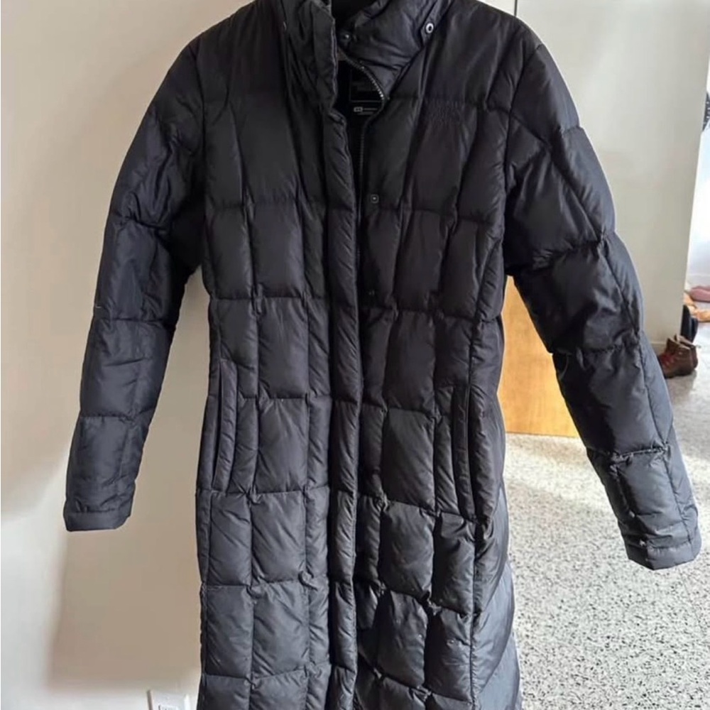 The North Face Women's Black Puffer Coat